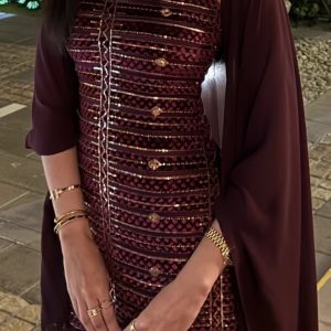 Robe cintré bordeaux à louer